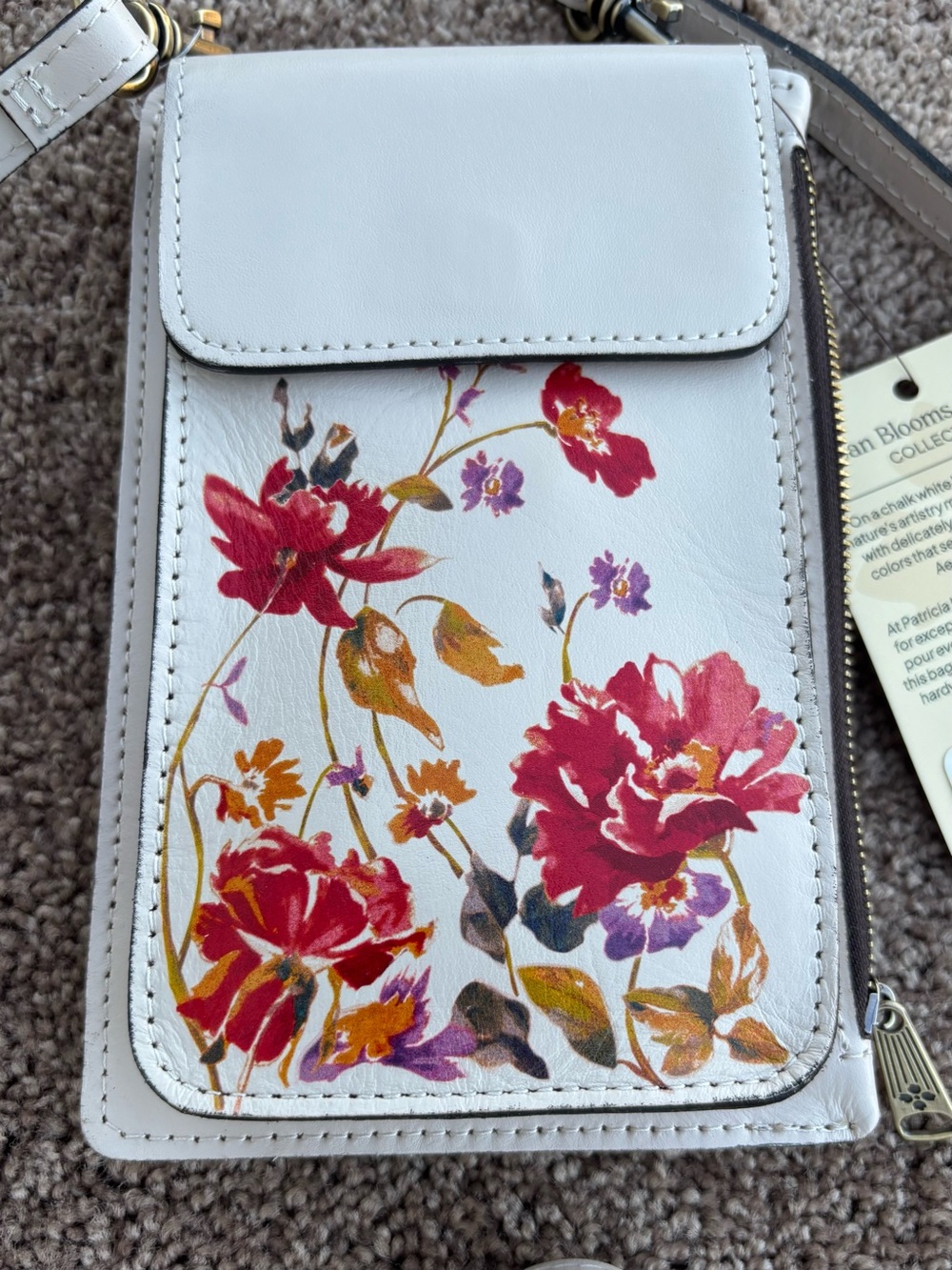 NWT Patricia Nash Cream Leather RFID Card Wallet Crossbody